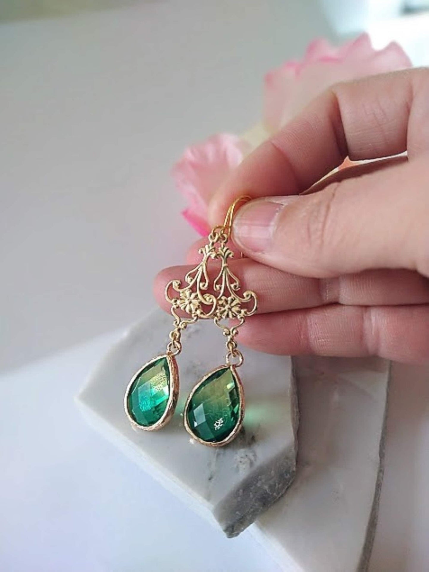 Yellow & Green Glass Teardrop Gold Dangle Earrings, Minimalist Style, Bridal Drop Earrings, Multi Color, Chandelier, Link