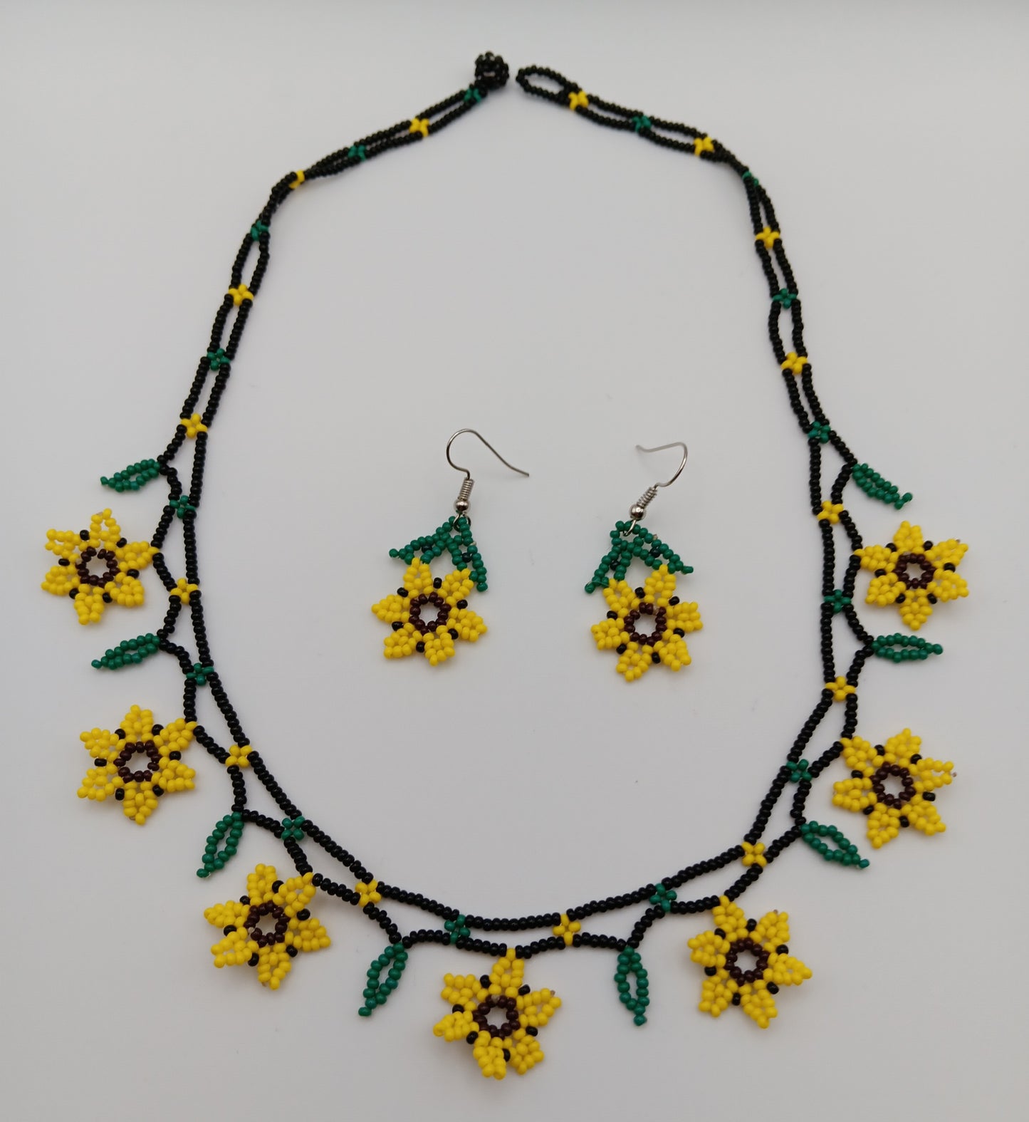 Necklace and earrings set