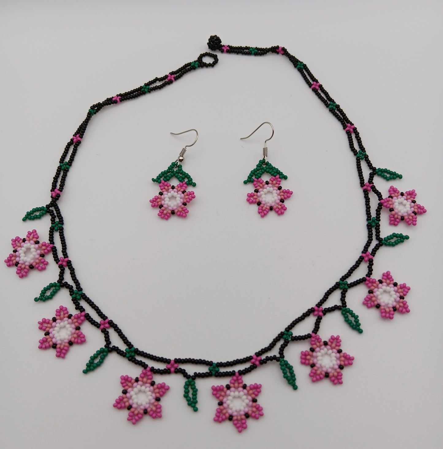Necklace and earrings set