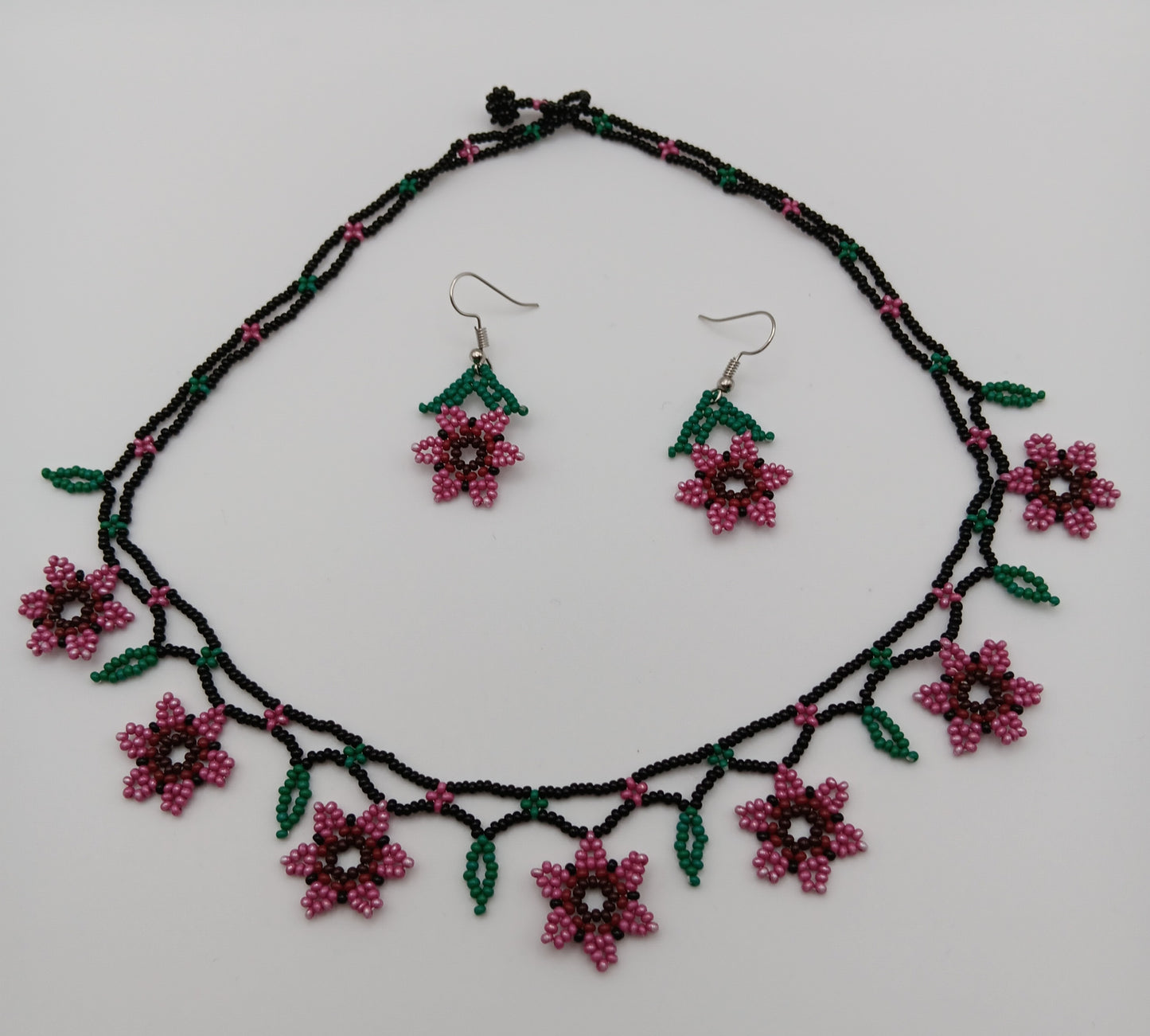 Necklace and earrings set