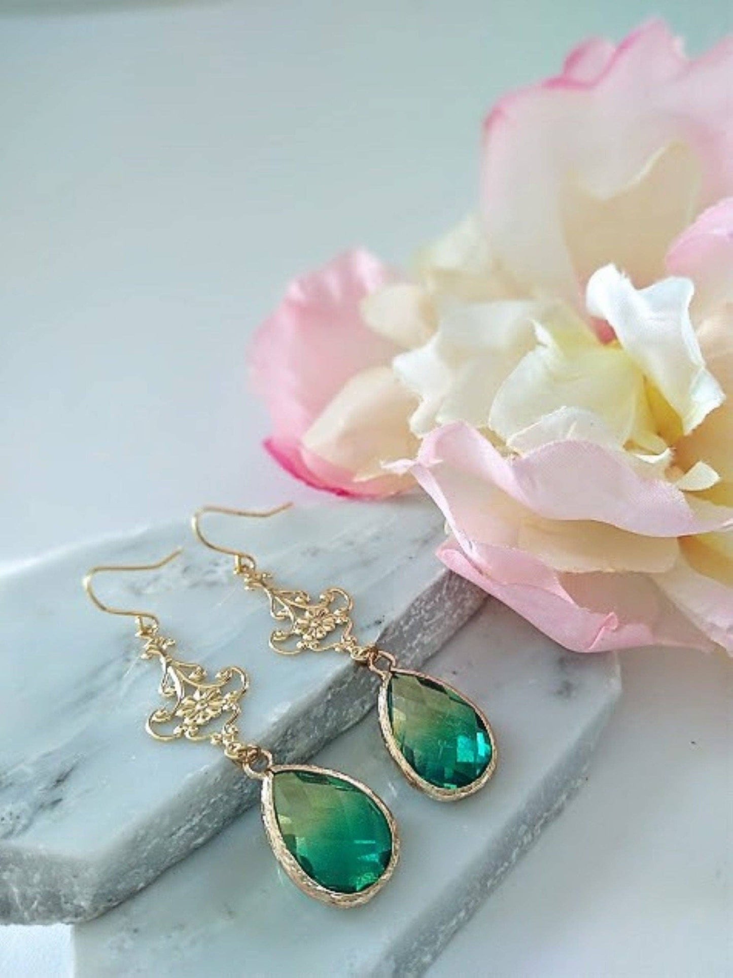 Yellow & Green Glass Teardrop Gold Dangle Earrings, Minimalist Style, Bridal Drop Earrings, Multi Color, Chandelier, Link