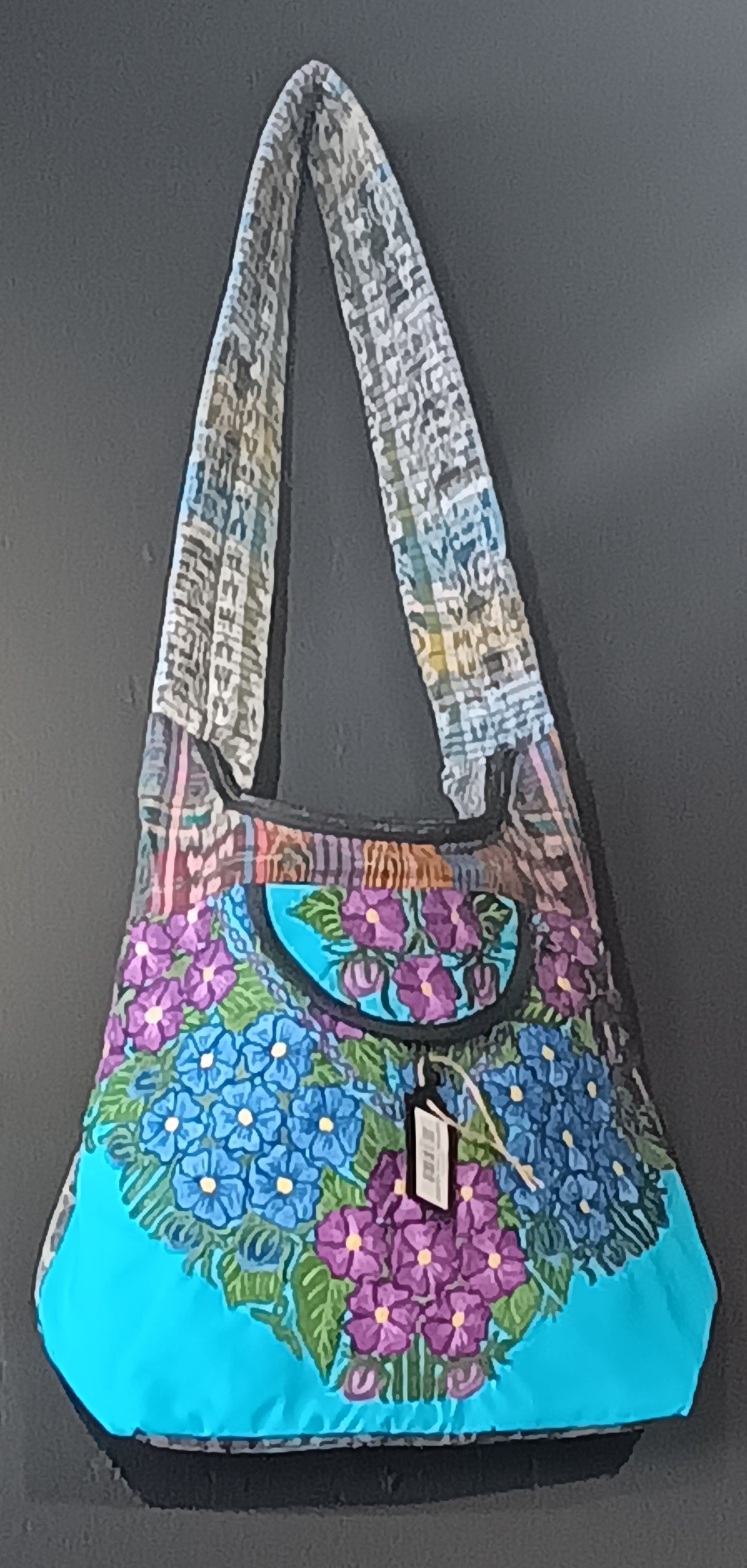 Bags & Jewelry, hand-made in Guatemala