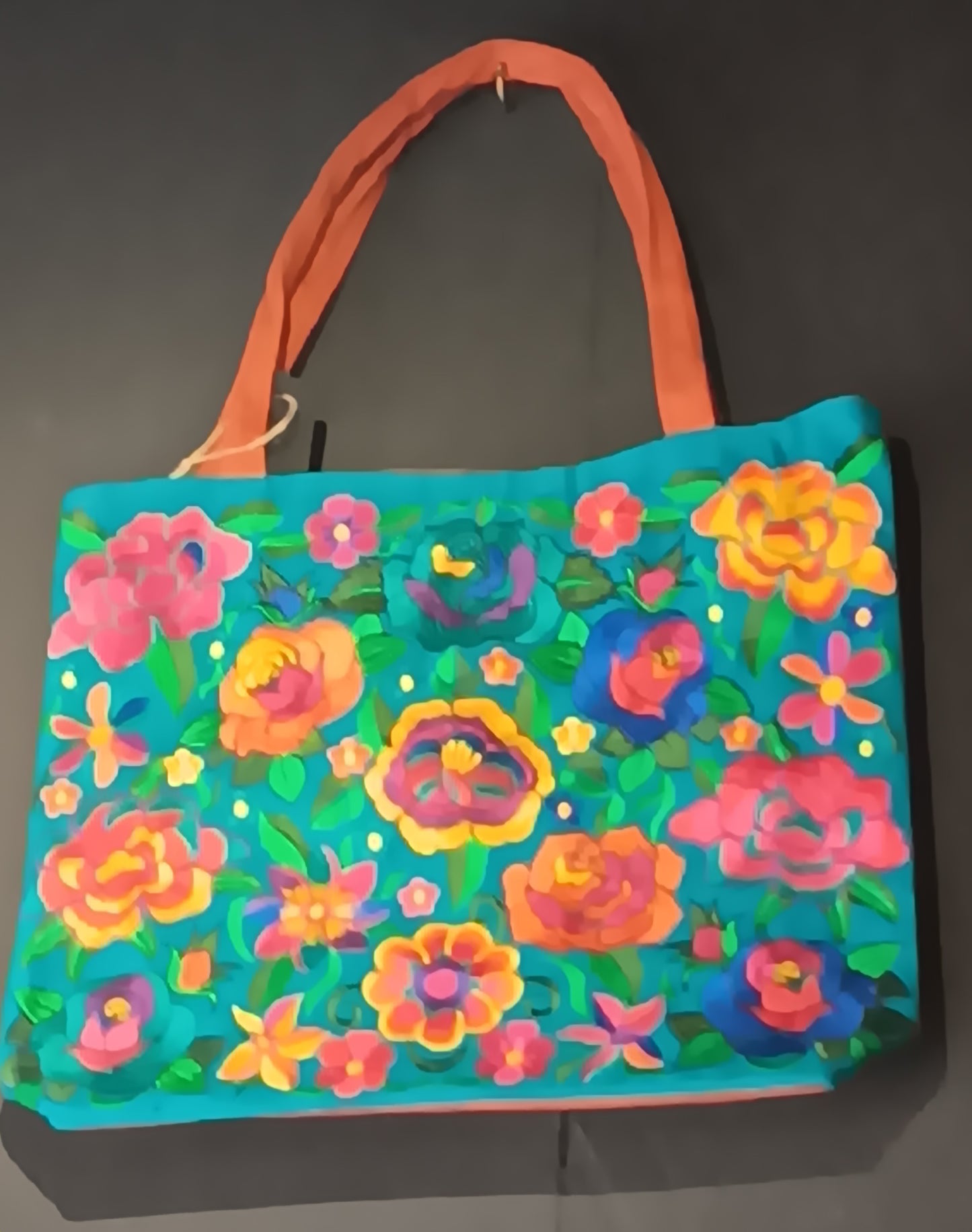 Bags & Jewelry, hand-made in Guatemala