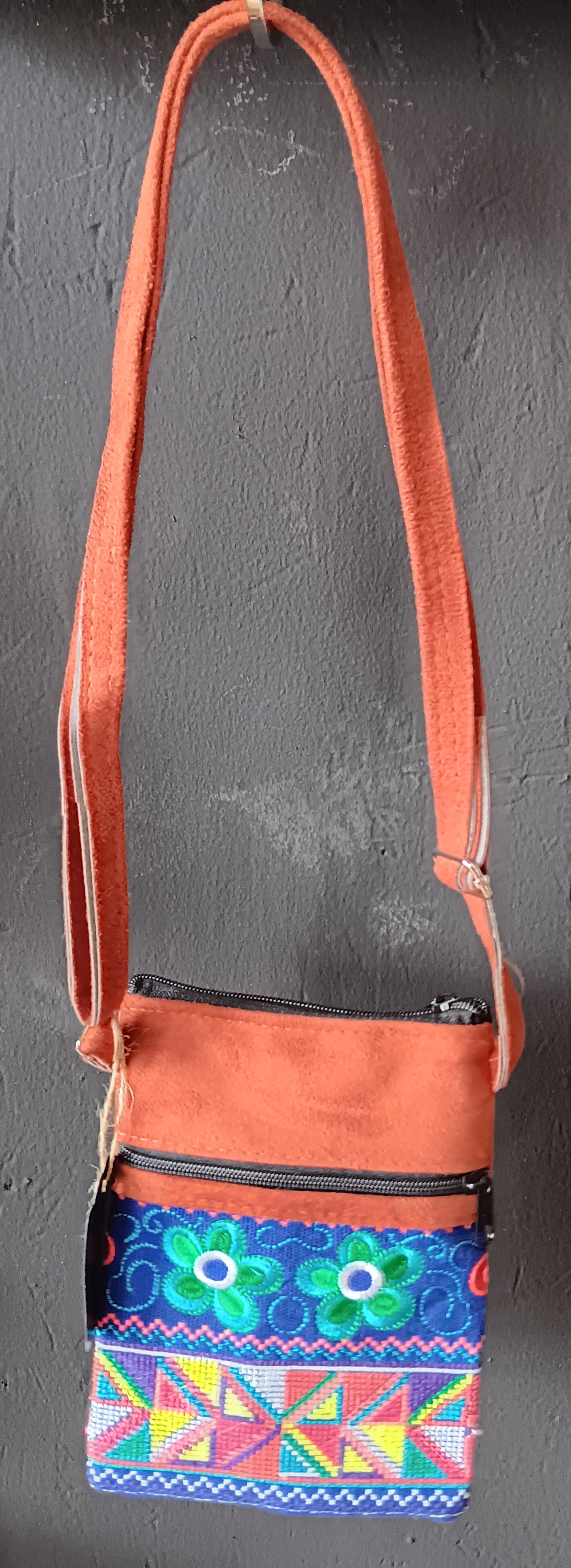 Bags & Jewelry, hand-made in Guatemala